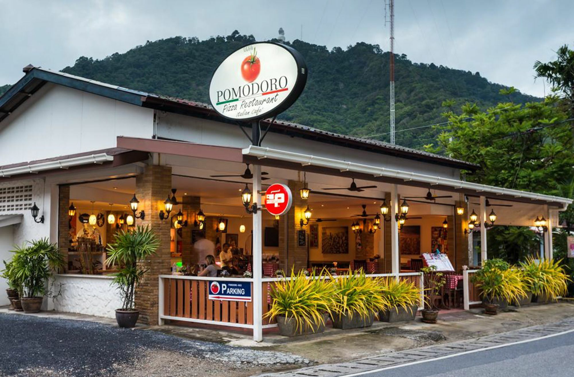 Rice Rooms And Restaurant หาดกะตะ ภายนอก รูปภาพ