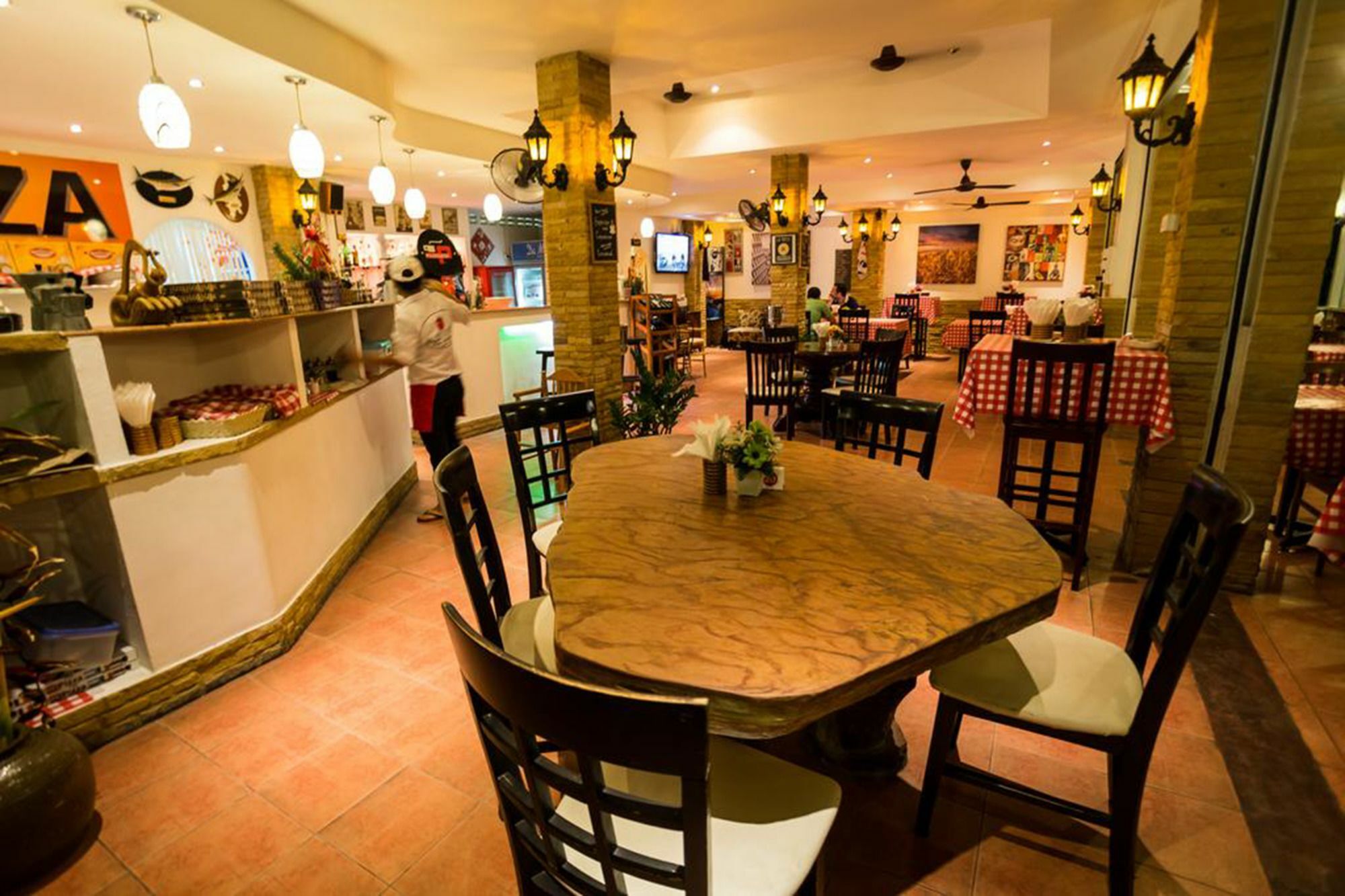 Rice Rooms And Restaurant หาดกะตะ ภายนอก รูปภาพ