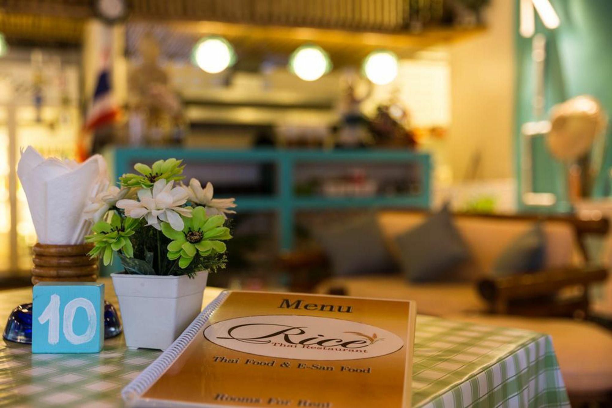 Rice Rooms And Restaurant หาดกะตะ ภายนอก รูปภาพ